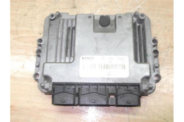 Recambio de centralita para renault scenic ii (jm)(2003) 1.9 dci (jm15) referencia OEM IAM 8200310863 0281011549 