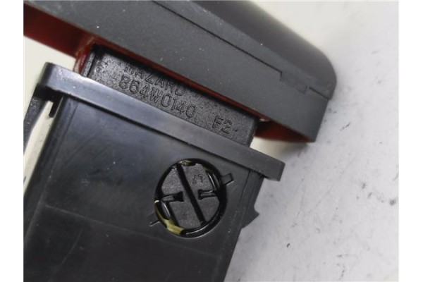 Recambio de interruptor luces emergencia para kia sportage (km) 2.0 crdi referencia OEM IAM 864W0140  