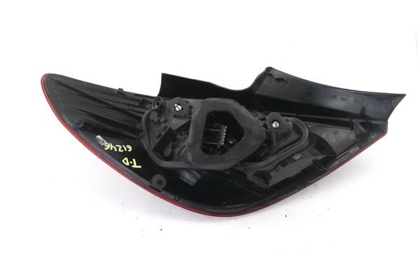 Recambio de piloto trasero derecho para opel corsa d 1.2 referencia OEM IAM 13269051 89318821 