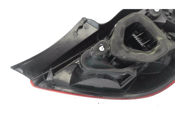 Recambio de piloto trasero izquierdo para opel corsa d 1.2 referencia OEM IAM 084421954LB  