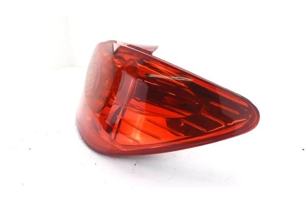 Recambio de piloto trasero derecho para peugeot 307 (3a/c) 2.0 hdi 90 referencia OEM IAM 085501940R  
