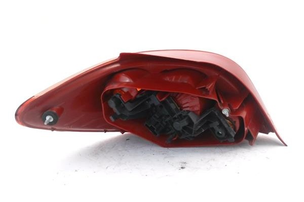 Recambio de piloto trasero derecho para peugeot 307 (3a/c) 2.0 hdi 90 referencia OEM IAM 085501940R  