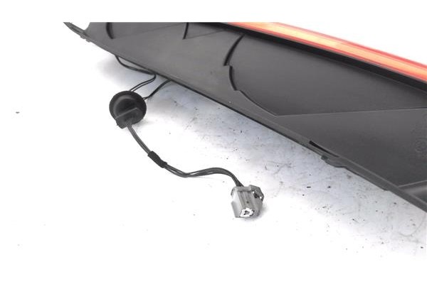 Recambio de piloto trasero derecho para ford focus ii (da_) 1.6 referencia OEM IAM 8M5113404A 0374D 