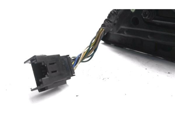 Recambio de retrovisor electrico derecho para ssangyong rexton 2.7 270 xdi limited referencia OEM IAM 789304008030  