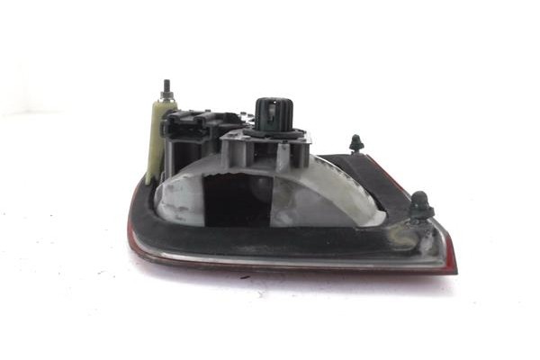 Recambio de piloto porton trasero derecho para mercedes-benz clase e (bm 210) berlina 2.7 270 cdi (210.016) referencia OEM IAM A