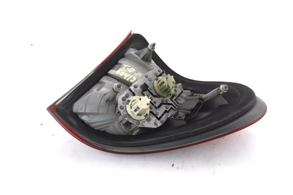 Recambio de piloto trasero derecho para mercedes-benz clase e (bm 210) berlina 2.7 270 cdi (210.016) referencia OEM IAM A2108205