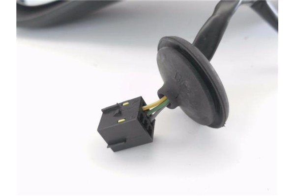 Recambio de retrovisor electrico izquierdo para opel corsa d 1.2 referencia OEM IAM 468435664 E1020873 