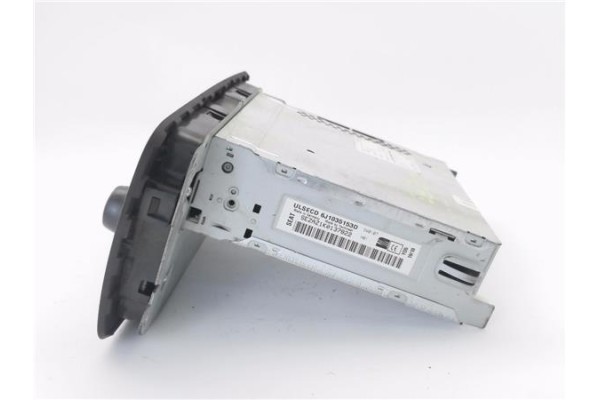 Recambio de autoradio para seat ibiza berlina (6j5) 1.4 reference referencia OEM IAM 6J1035153D  