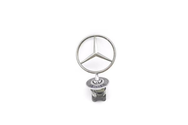 Recambio de anagrama para mercedes-benz clase e (bm 211) berlina 3.0 e 280 cdi (211.020) referencia OEM IAM A2218800086  