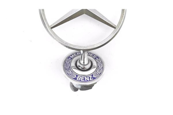 Recambio de anagrama para mercedes-benz clase e (bm 211) berlina 3.0 e 280 cdi (211.020) referencia OEM IAM A2218800086  