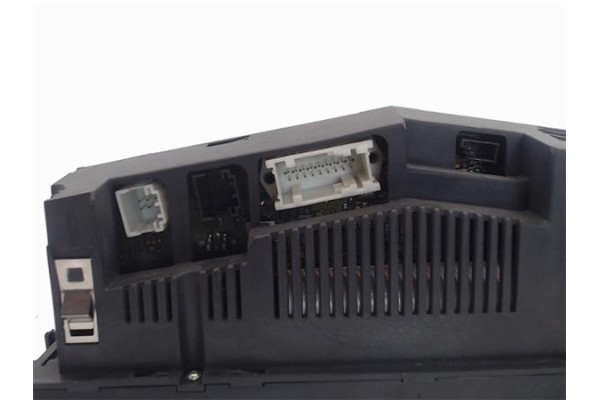 Recambio de mandos climatizador para bmw serie 3 berlina (e46) referencia OEM IAM 64116916882  