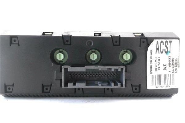 Recambio de reloj horario para opel corsa d 1.2 referencia OEM IAM 13373979 565412769 