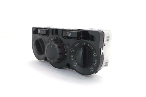 Recambio de mandos calefaccion / a.a. para opel corsa d 1.2 referencia OEM IAM 13239869  