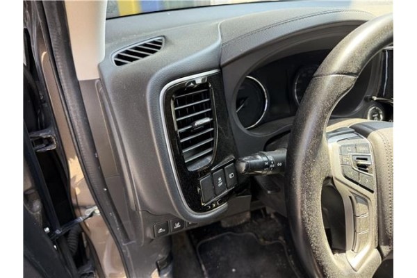 Recambio de rejilla entrada de aire para mitsubishi outlander (gf0/gg0) 2.0 phev kaiteki 4wd (gg2w) referencia OEM IAM 8030A203 