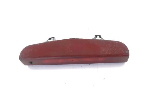 Recambio de luz central de freno para opel corsa d 1.2 referencia OEM IAM 13188045  