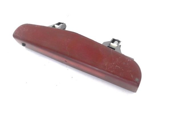 Recambio de luz central de freno para opel corsa d 1.2 referencia OEM IAM 13188045  