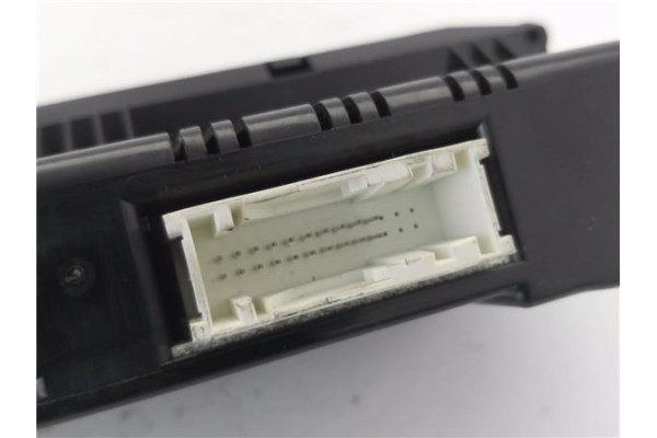 Recambio de mandos climatizador para ford focus ii (da_) 1.8 tdci referencia OEM IAM 3M5T18C612AR  