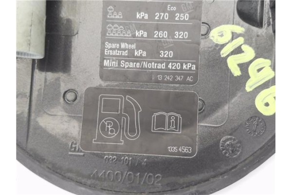 Recambio de tapa exterior combustible para opel corsa d 1.2 referencia OEM IAM 13242347AC 13183306 
