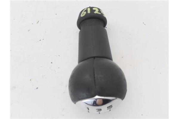 Recambio de pomo palanca cambio para peugeot 307 (3a/c) 2.0 hdi 90 referencia OEM IAM 2403P1  