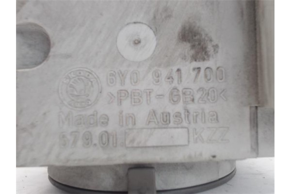 Recambio de faro antiniebla derecho para skoda fabia combi (5j5) referencia OEM IAM 6Y0941700  6Y0941700A , AUDI