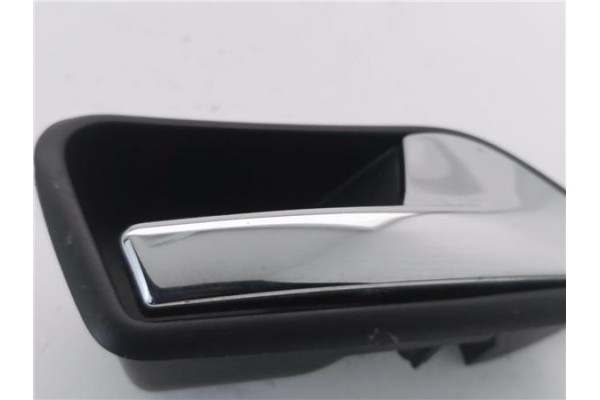 Recambio de manilla int. puerta delantero derecha para volkswagen touran (1t1) 2.0 tdi referencia OEM IAM 1T1837114B  