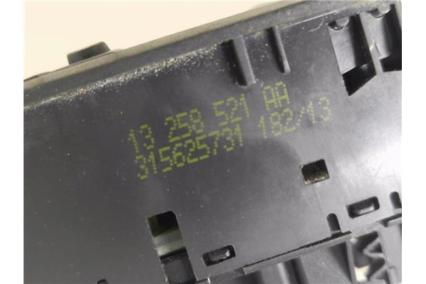 Recambio de mando elevalunas delantero izquierdo para opel corsa d 1.2 referencia OEM IAM 13258521A 315625731 