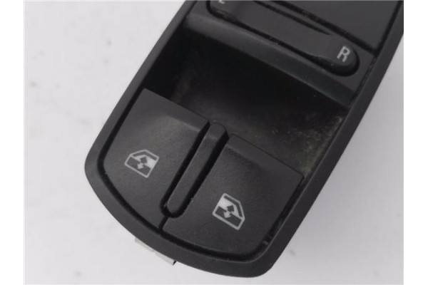 Recambio de mando elevalunas delantero izquierdo para opel corsa d 1.2 referencia OEM IAM 13258521A 315625731 