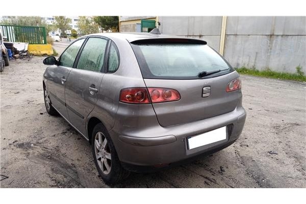 seat ibiza (6l1) del año 2004