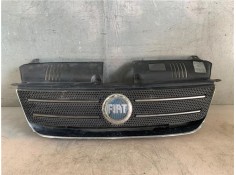 Recambio de rejilla capo para fiat idea (135) 1.4 16v referencia OEM IAM 735357980  