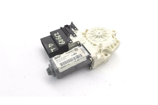 Recambio de motor elevalunas trasero derecho para volkswagen touran (1t1) 2.0 tdi referencia OEM IAM 1K0939704B 993425100 