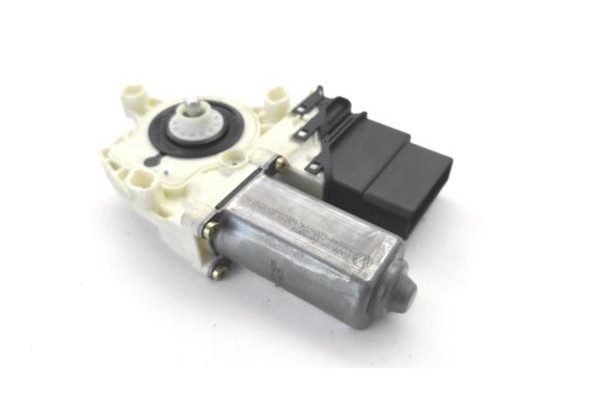 Recambio de motor elevalunas trasero derecho para volkswagen touran (1t1) 2.0 tdi referencia OEM IAM 1K0939704B 993425100 