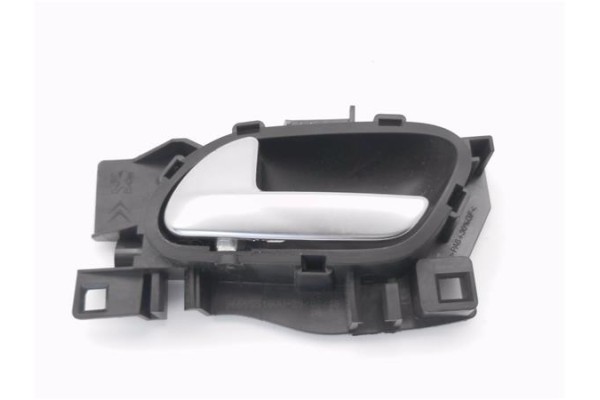 Recambio de manilla int. puerta trasero izquierda para peugeot 2008 1.2 access referencia OEM IAM 96555518VV  