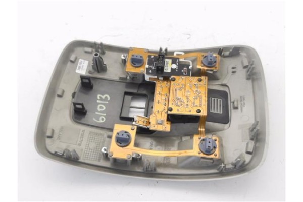 Recambio de luz delantero central techo para volvo c30 1.6 d referencia OEM IAM 39861054  