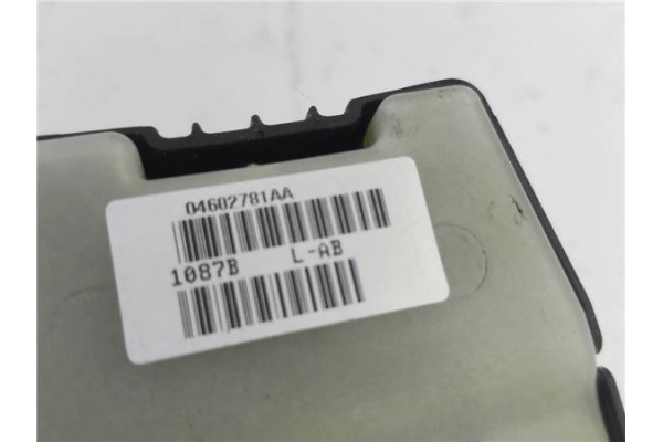 Recambio de mando elevalunas delantero izquierdo para chrysler sebring berlina 2.0 crd limited referencia OEM IAM 04602781AA  