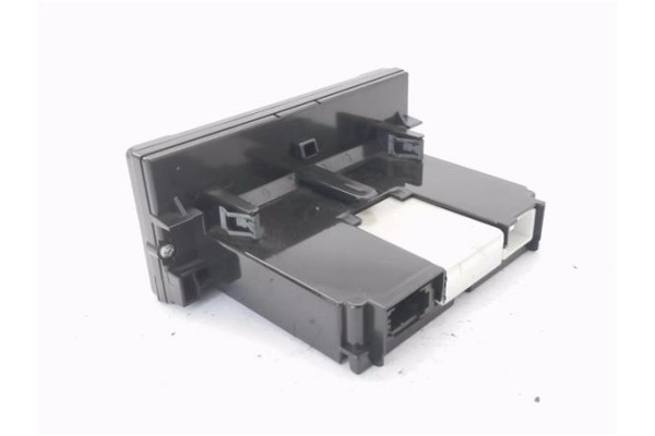 Recambio de pantalla para volvo c30 1.6 d referencia OEM IAM 30797719  