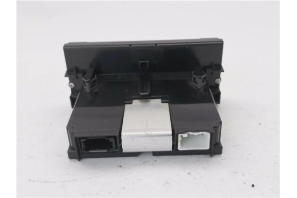 Recambio de pantalla para volvo c30 1.6 d referencia OEM IAM 30797719  