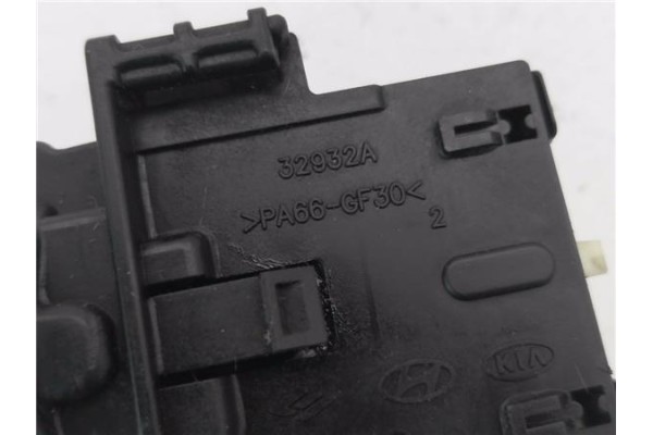 Recambio de mando intermitencia para kia rio (jb) 1.4 16v referencia OEM IAM 32932A  