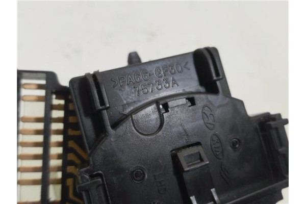 Recambio de mando limpiaparabrisas para kia rio (jb) 1.4 16v referencia OEM IAM 75733A  