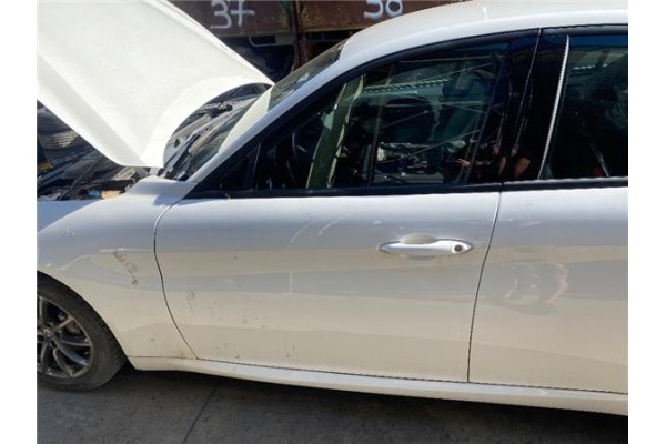 Recambio de puerta delantero izquierda para alfa romeo giulia (952) 2.2 super referencia OEM IAM 0050549822  