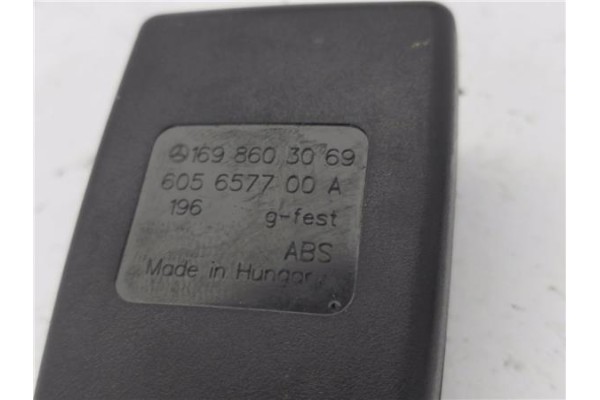 Recambio de anclaje cinturon trasero derecho para mercedes-benz clase a (bm 169) 1.5 a 150 (169.031) referencia OEM IAM 16986030