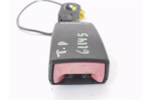 Recambio de anclaje cinturon trasero derecho para mercedes-benz clase a (bm 169) 1.5 a 150 (169.031) referencia OEM IAM 16986030