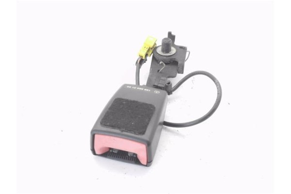 Recambio de anclaje cinturon trasero izquierdo para mercedes-benz clase a (bm 169) 1.5 a 150 (169.031) referencia OEM IAM 169860