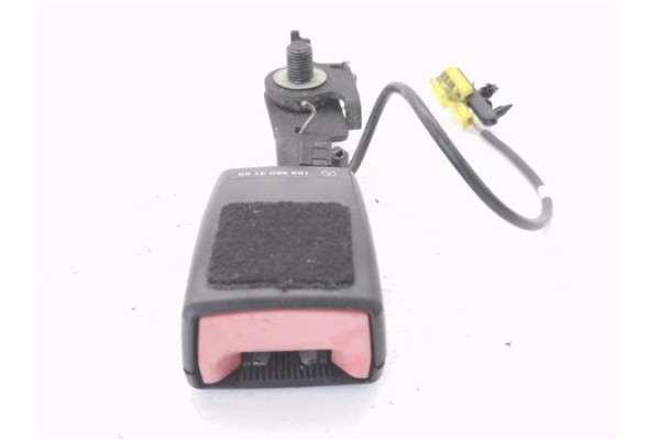 Recambio de anclaje cinturon trasero izquierdo para mercedes-benz clase a (bm 169) 1.5 a 150 (169.031) referencia OEM IAM 169860