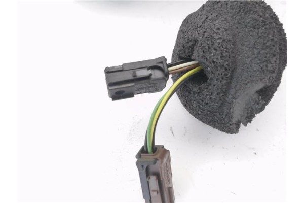 Recambio de retrovisor electrico derecho para citroen c3 1.4 16v referencia OEM IAM E2011019  