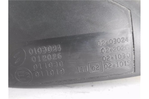 Recambio de retrovisor electrico izquierdo para citroen c3 1.4 16v referencia OEM IAM E2011030  