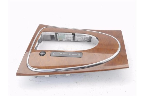 Recambio de embellecedor palanca cambio para mercedes-benz clase e (bm 211) berlina 3.0 e 280 cdi (211.020) referencia OEM IAM A