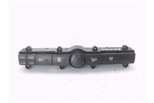 Recambio de interruptor luces emergencia para ssangyong rexton 2.7 270 xdi limited referencia OEM IAM 8520008B10  