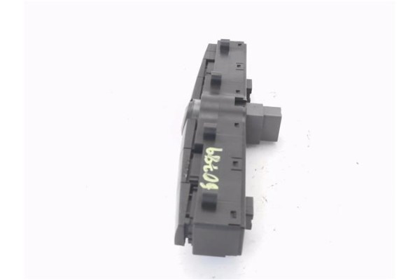 Recambio de interruptor luces emergencia para ssangyong rexton 2.7 270 xdi limited referencia OEM IAM 8520008B10  
