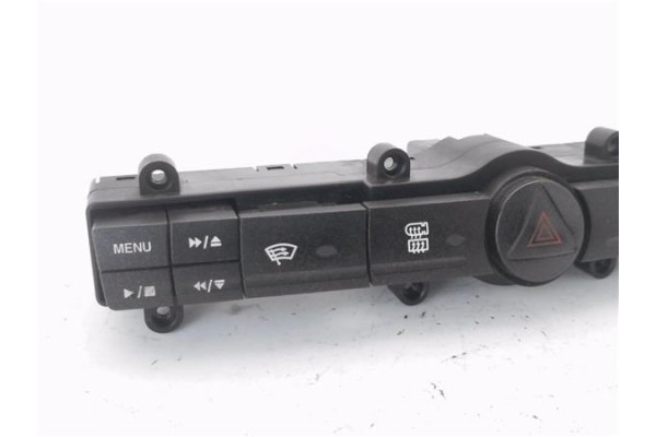 Recambio de interruptor luces emergencia para ssangyong rexton 2.7 270 xdi limited referencia OEM IAM 8520008B10  