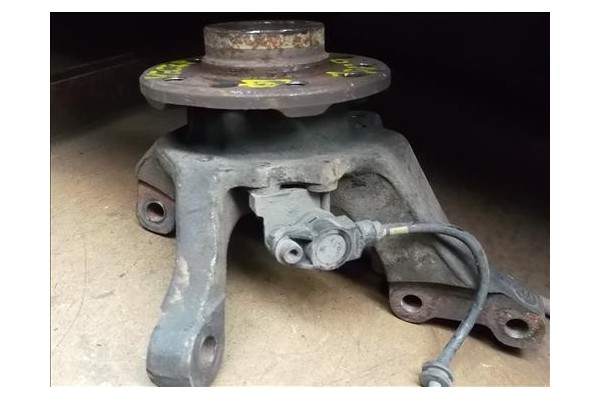 Recambio de mangueta delantero izquierda para opel vectra b berlina 2.0 i 16v referencia OEM IAM   